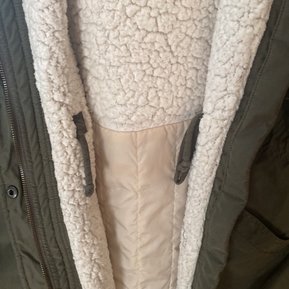 Winter Coat - Picture 5 of 8